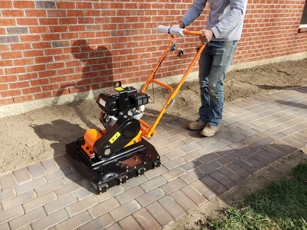 Plate Compactors vs. Roller Compactors