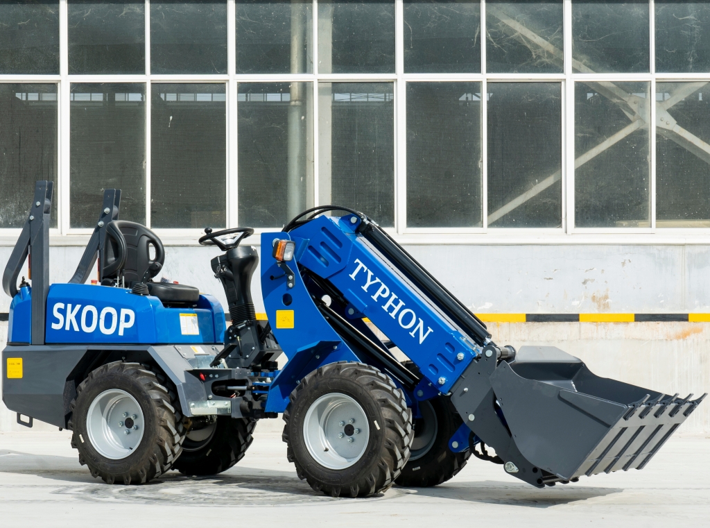 New TYPHON Telescopic Wheel Loader with Kubota D1105 engine 25 hp 1 ton Load USA - Image 17