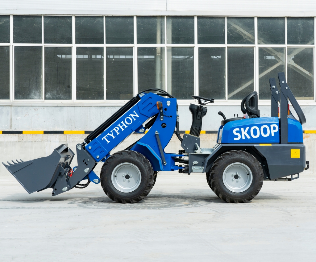 New TYPHON Telescopic Wheel Loader with Kubota D1105 engine 25 hp 1 ton Load USA - Image 14