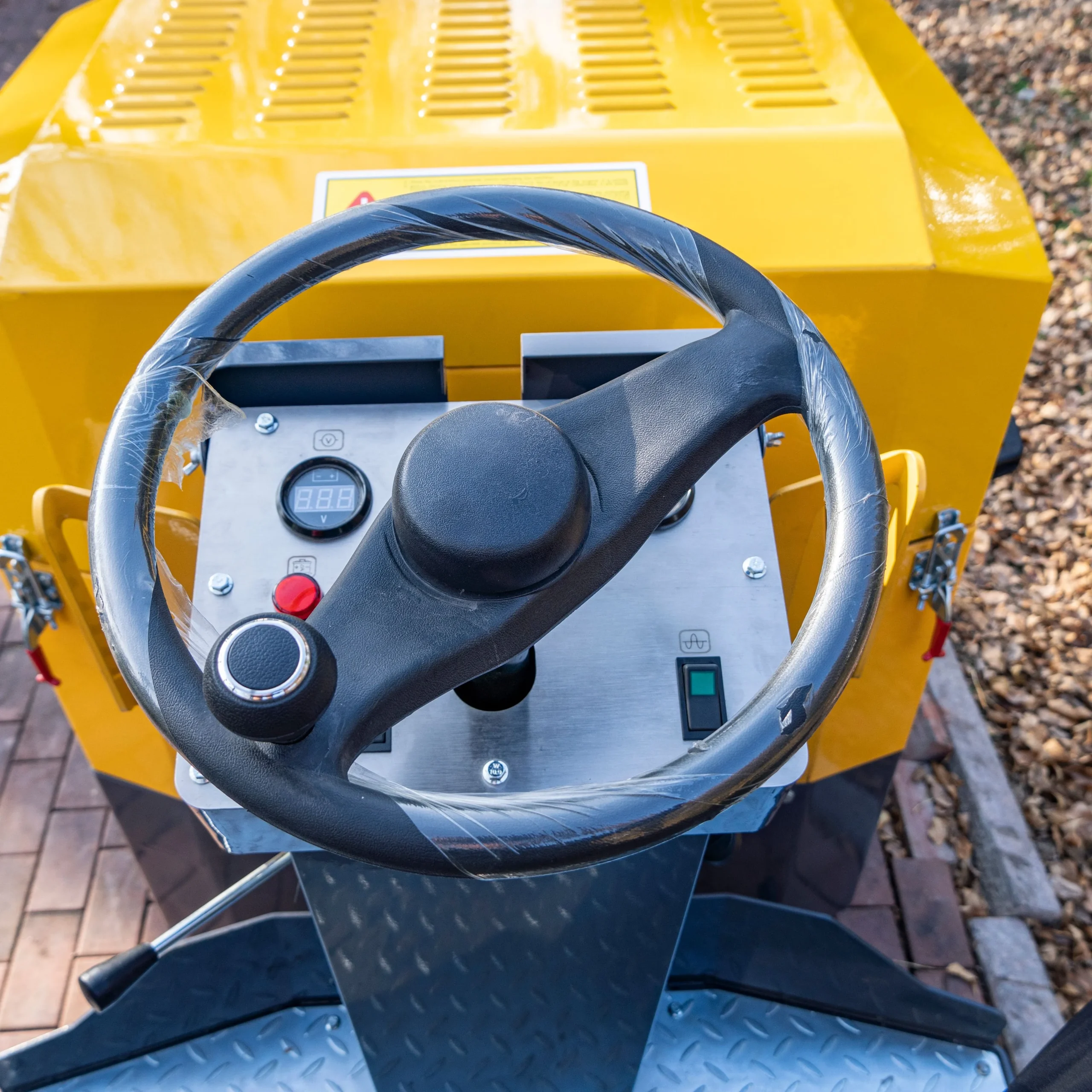 TYPHON FURY 20 Mini Road Roller 2Ton Hydraulic Oil Vibratory B&S 23hp USA engine - Image 20